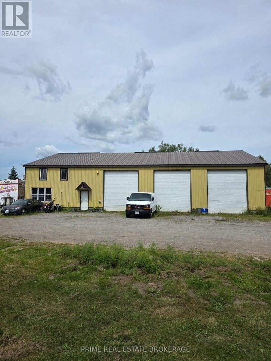 2144 Hamilton Road, London South, Ontario  N6M 1G2 - Photo 3 - X13746006