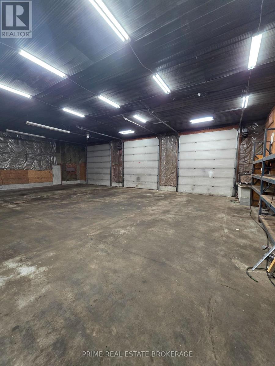 2144 Hamilton Road, London South, Ontario  N6M 1G2 - Photo 5 - X13746006