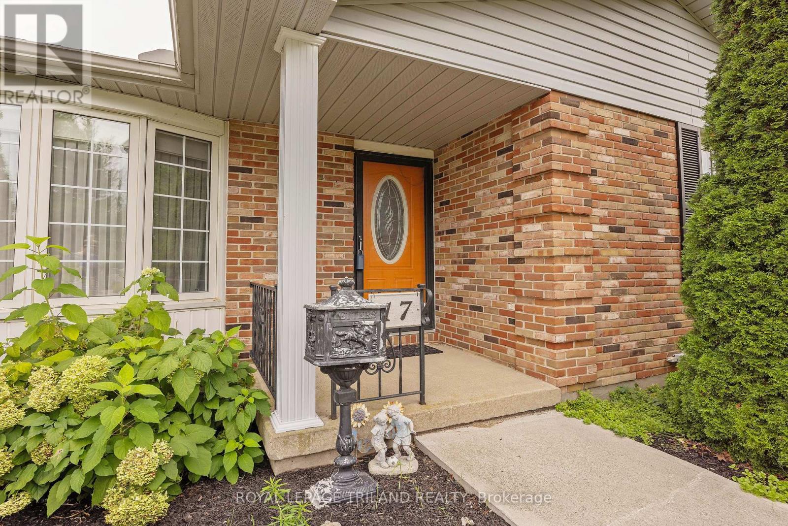 17 Minler Road, Zorra, Ontario  N0M 2M0 - Photo 4 - X13746126