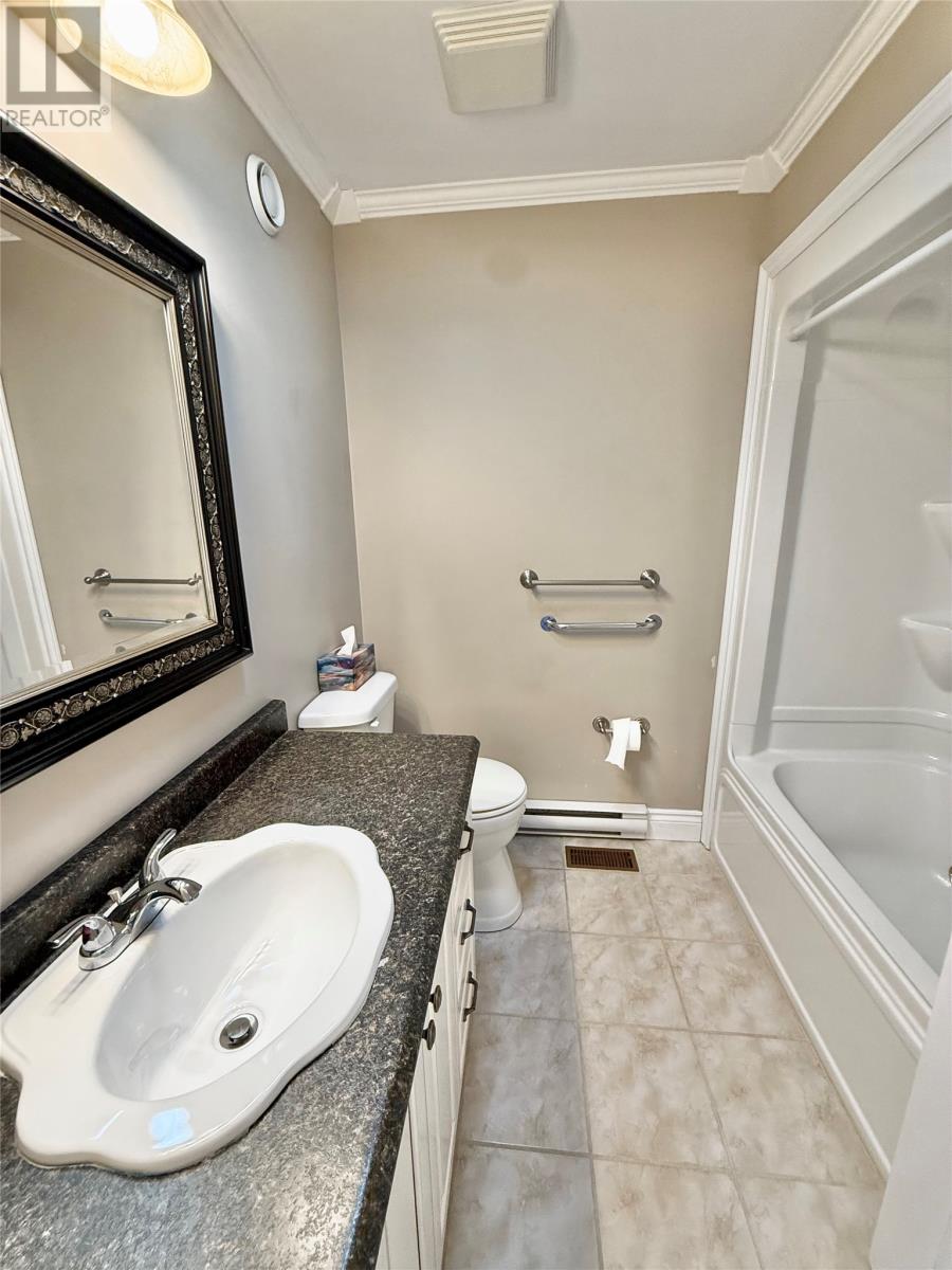 8 Harmsworth Drive, Grand Falls-Windsor — photo 30