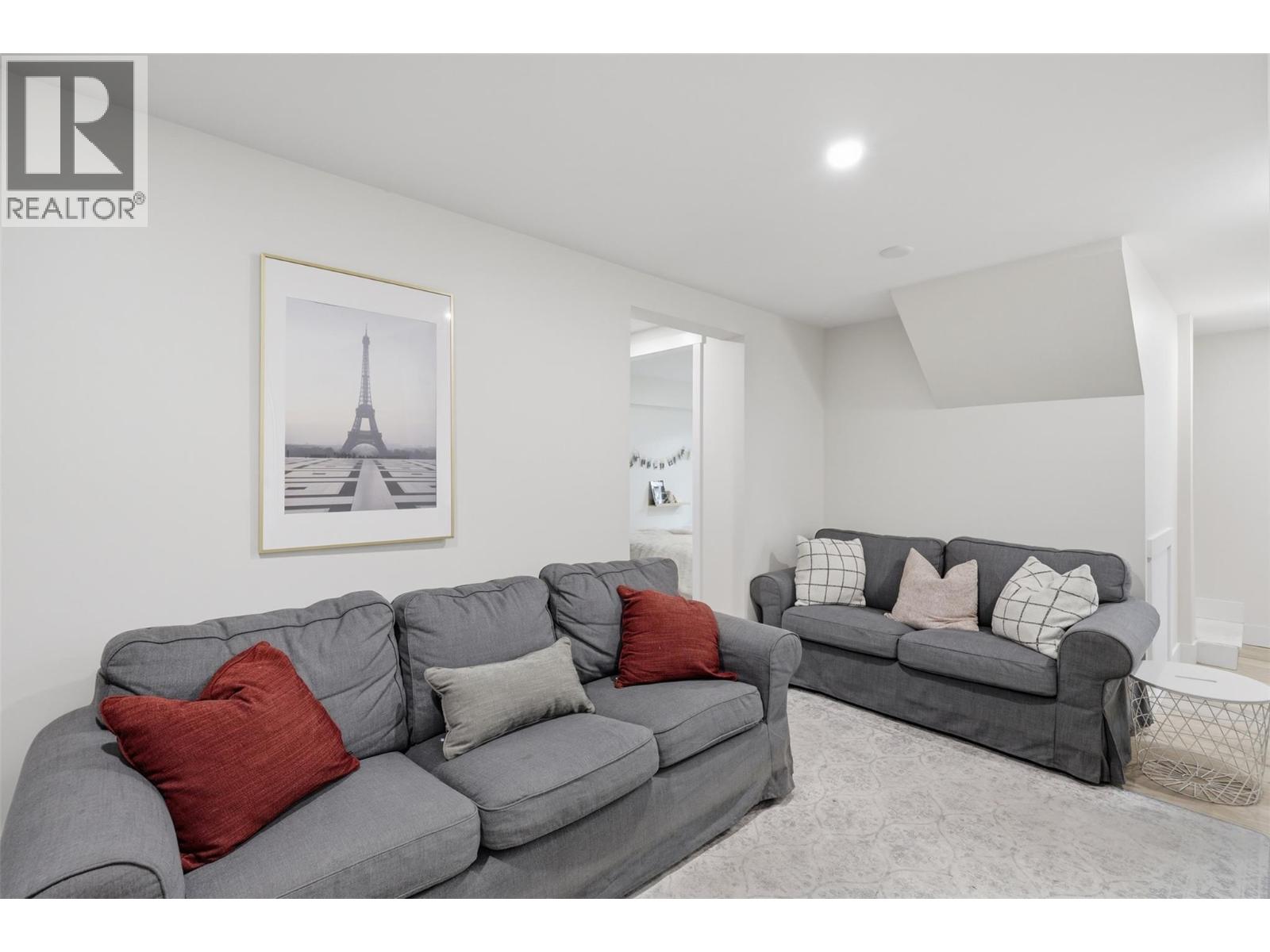 675 Dominion Street, Kamloops, British Columbia  V2C 2X6 - Photo 42 - 10386242
