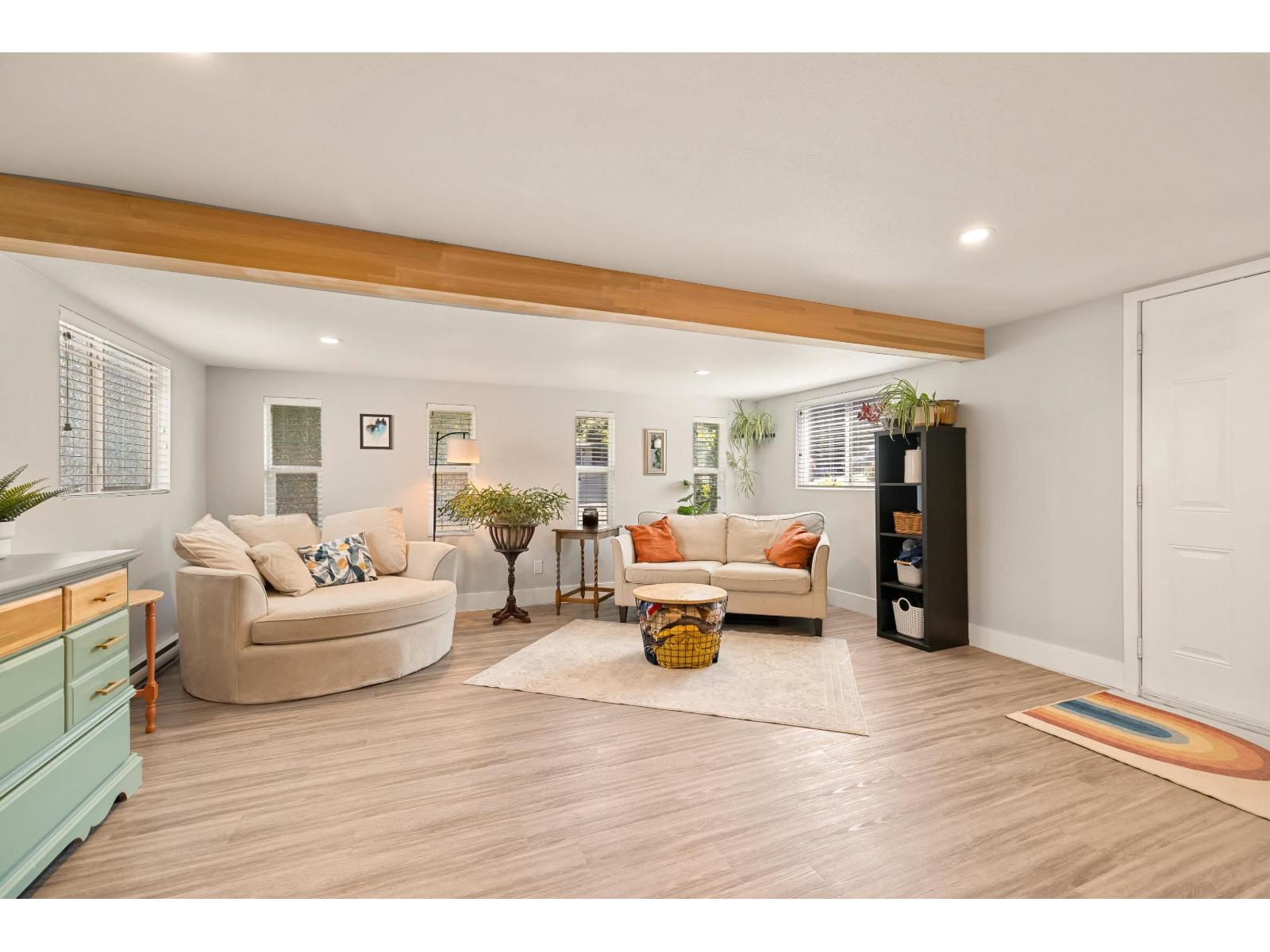 32931 1 Avenue, Mission, British Columbia  V2V 1E9 - Photo 8 - R3161472
