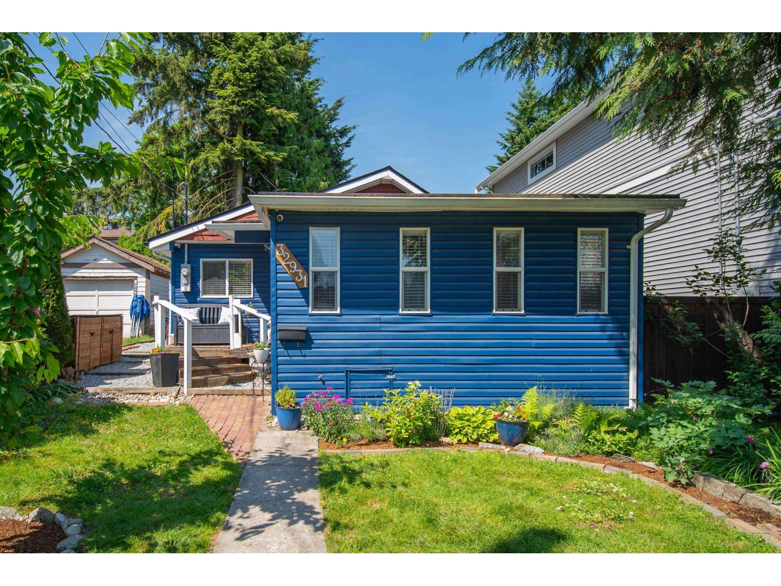 32931 1 Avenue, Mission, British Columbia  V2V 1E9 - Photo 2 - R3161472