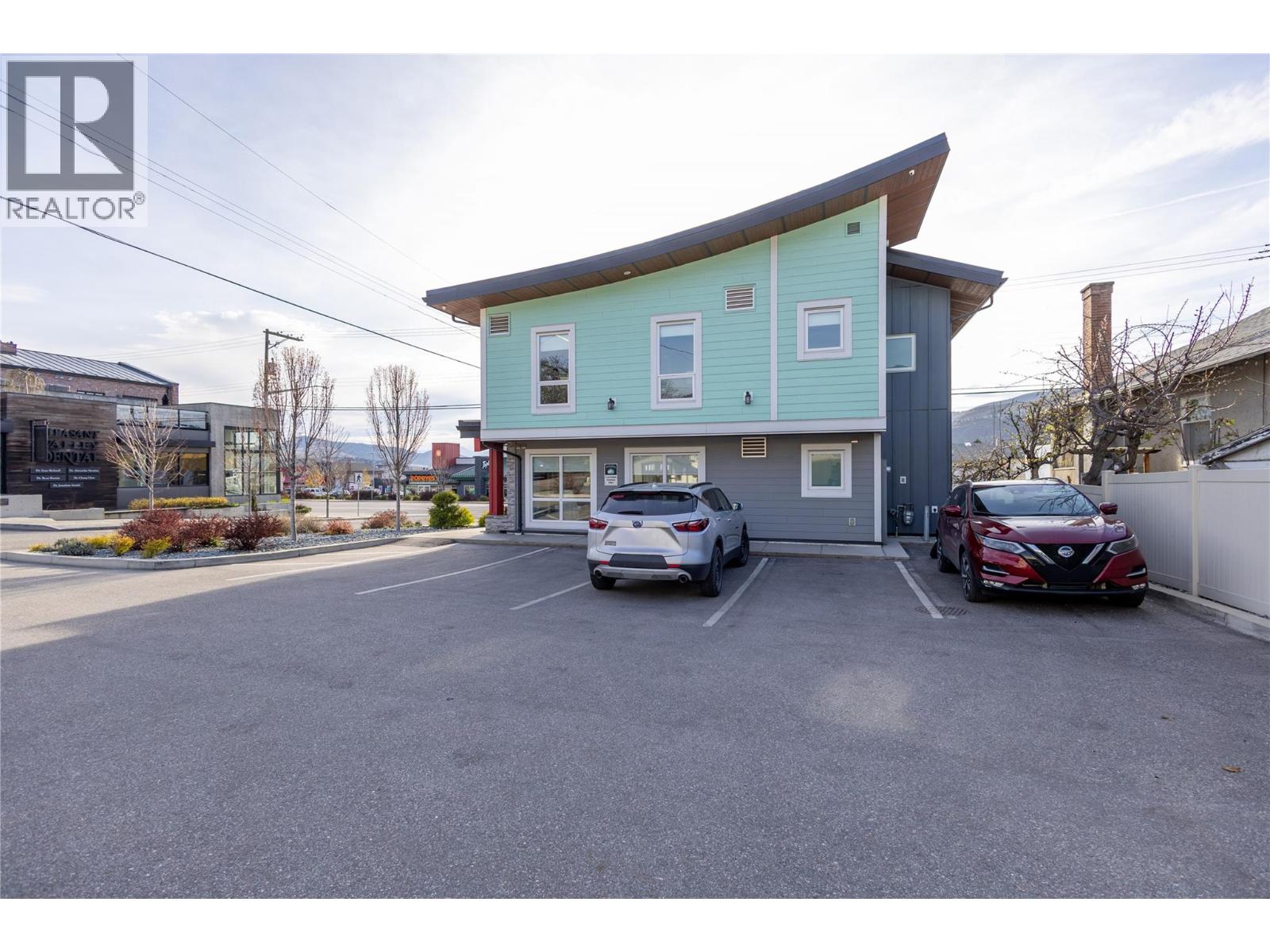 3701 27 Street, Vernon, British Columbia  V1T 1H7 - Photo 5 - 10389727