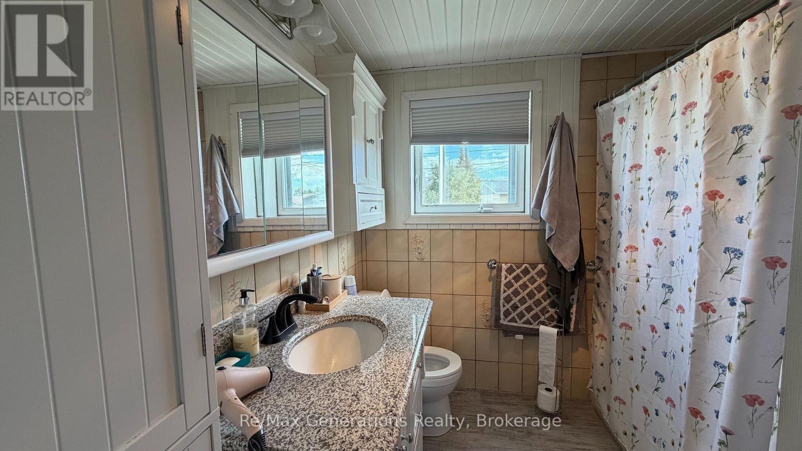37 Southridge Crescent N, Terrace Bay, Ontario  P0T 2W0 - Photo 21 - X13746058
