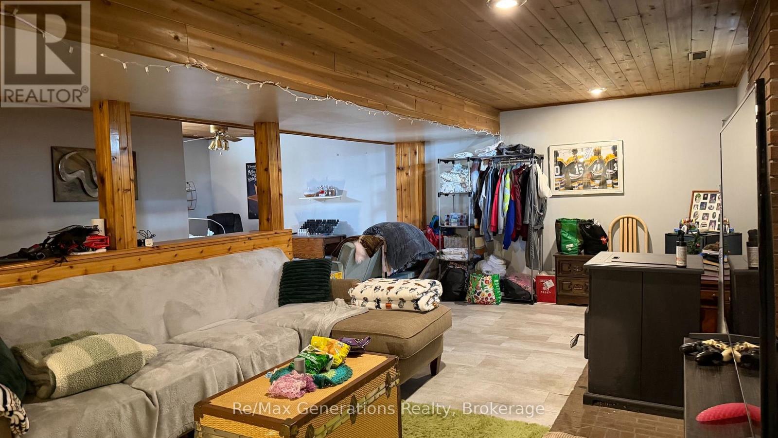 37 Southridge Crescent N, Terrace Bay, Ontario  P0T 2W0 - Photo 28 - X13746058