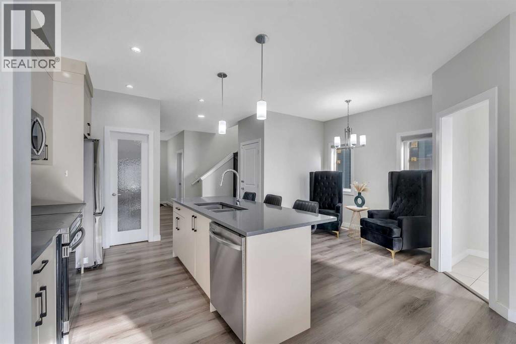 159 Waterford Heights, Chestermere, Alberta  T1X 2M8 - Photo 7 - A2342431