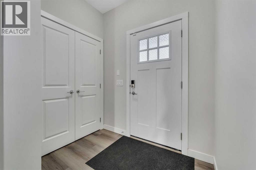 159 Waterford Heights, Chestermere, Alberta  T1X 2M8 - Photo 4 - A2342431