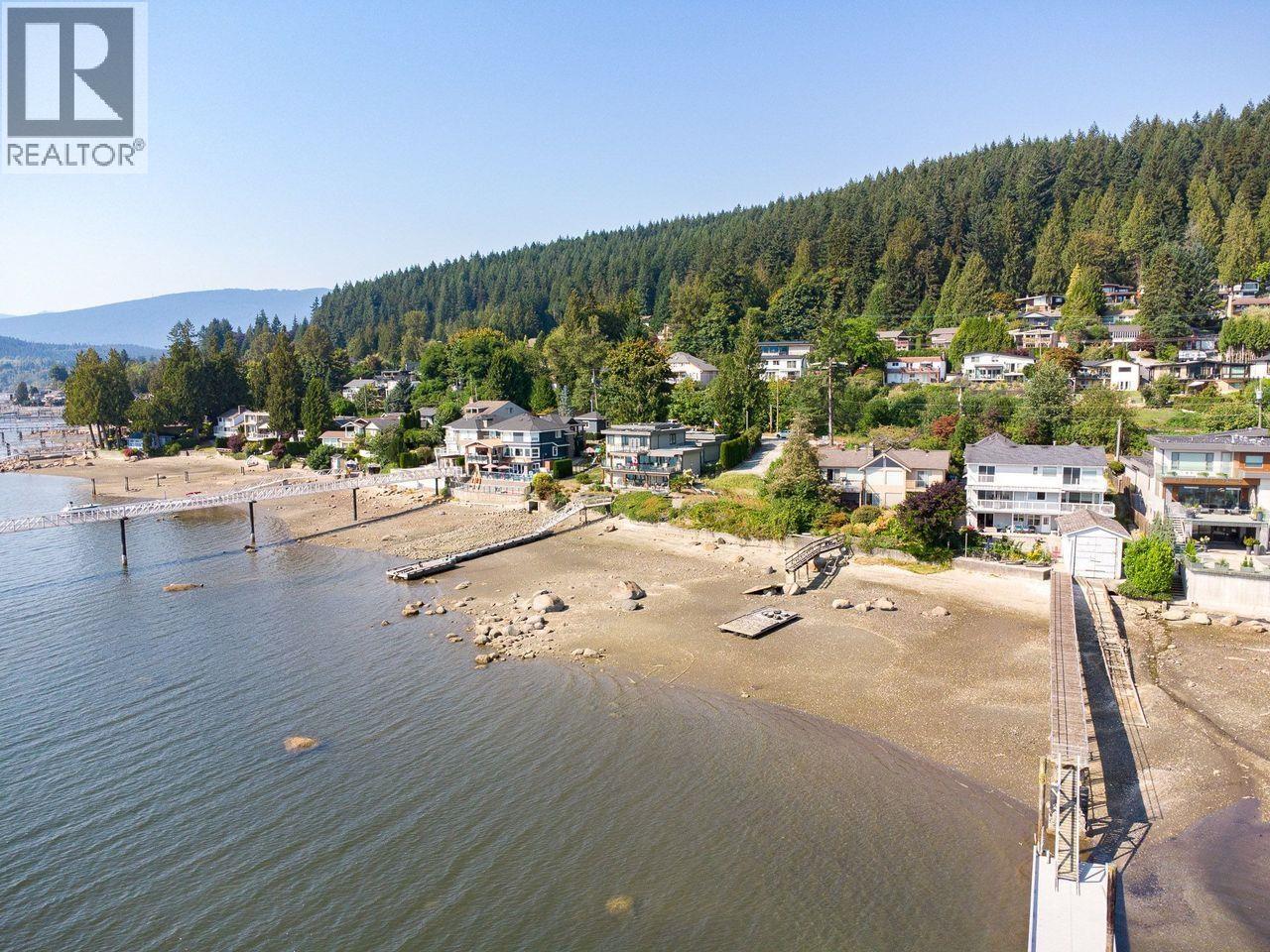 668 Alderside Road, Port Moody, British Columbia  V3H 3A5 - Photo 2 - R3161577