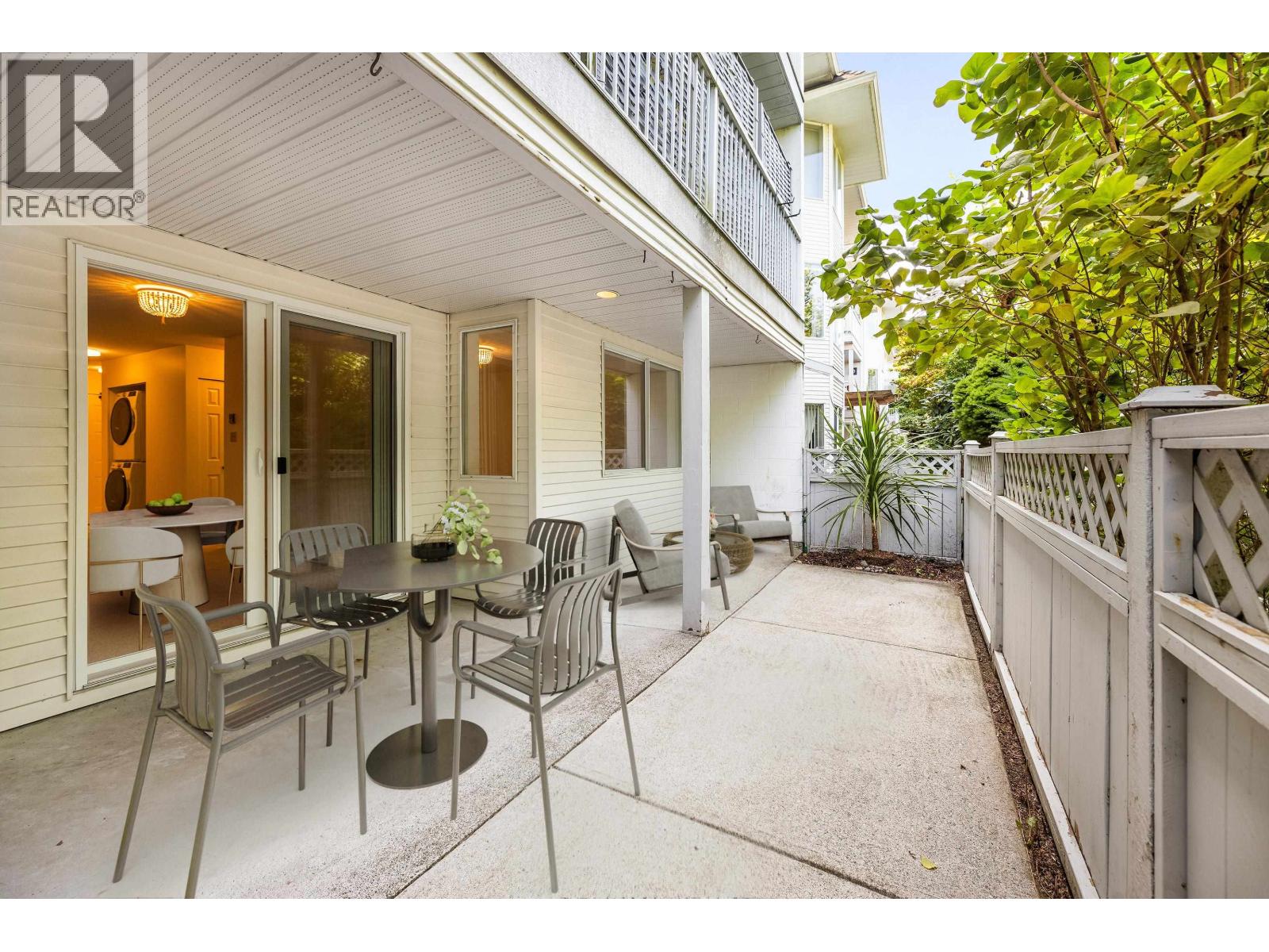 105 3088 Flint Street, Port Coquitlam, British Columbia  V3B 4H5 - Photo 3 - R3161567