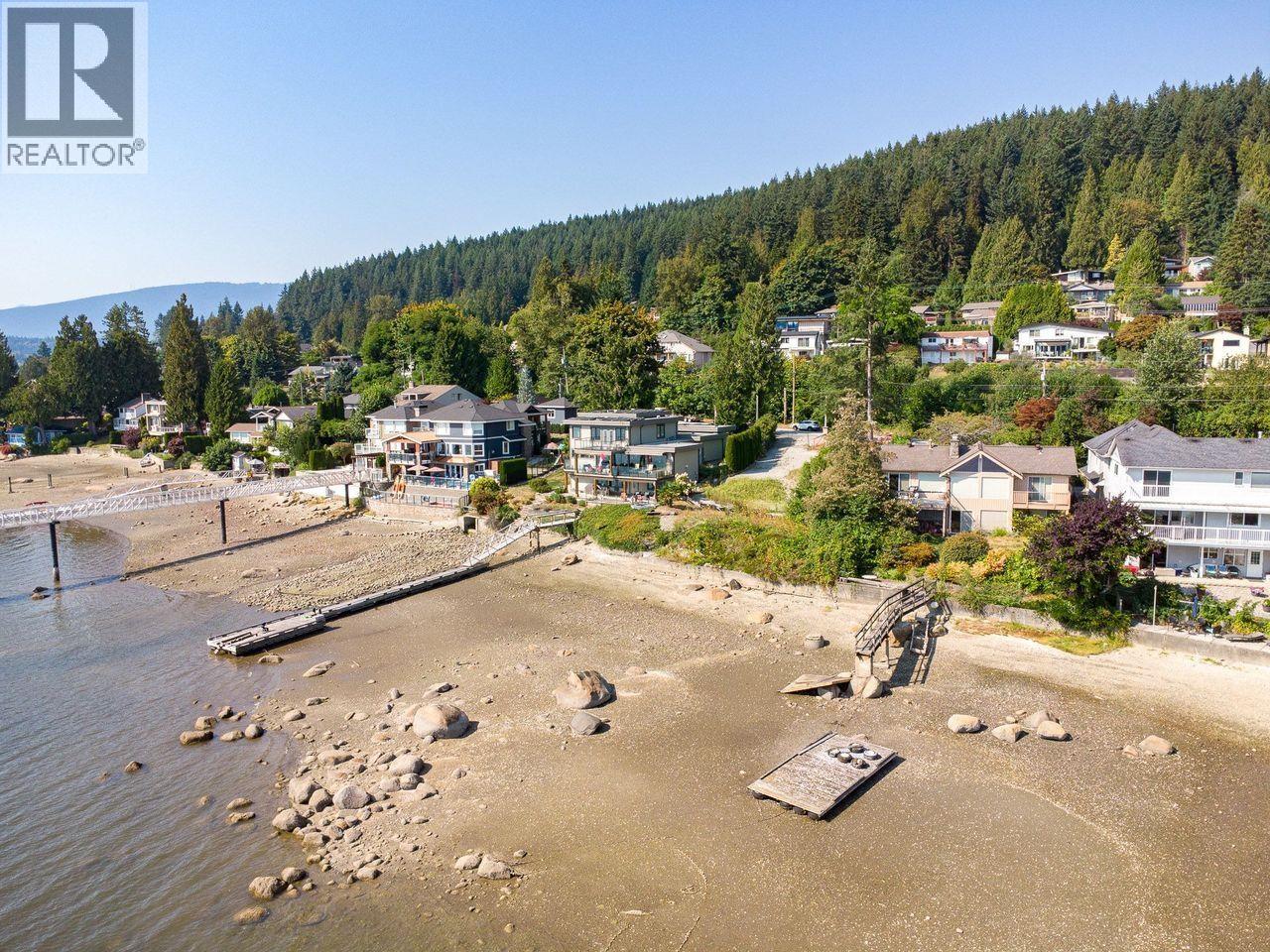 668 Alderside Road, Port Moody, British Columbia  V3H 3A5 - Photo 3 - R3161576