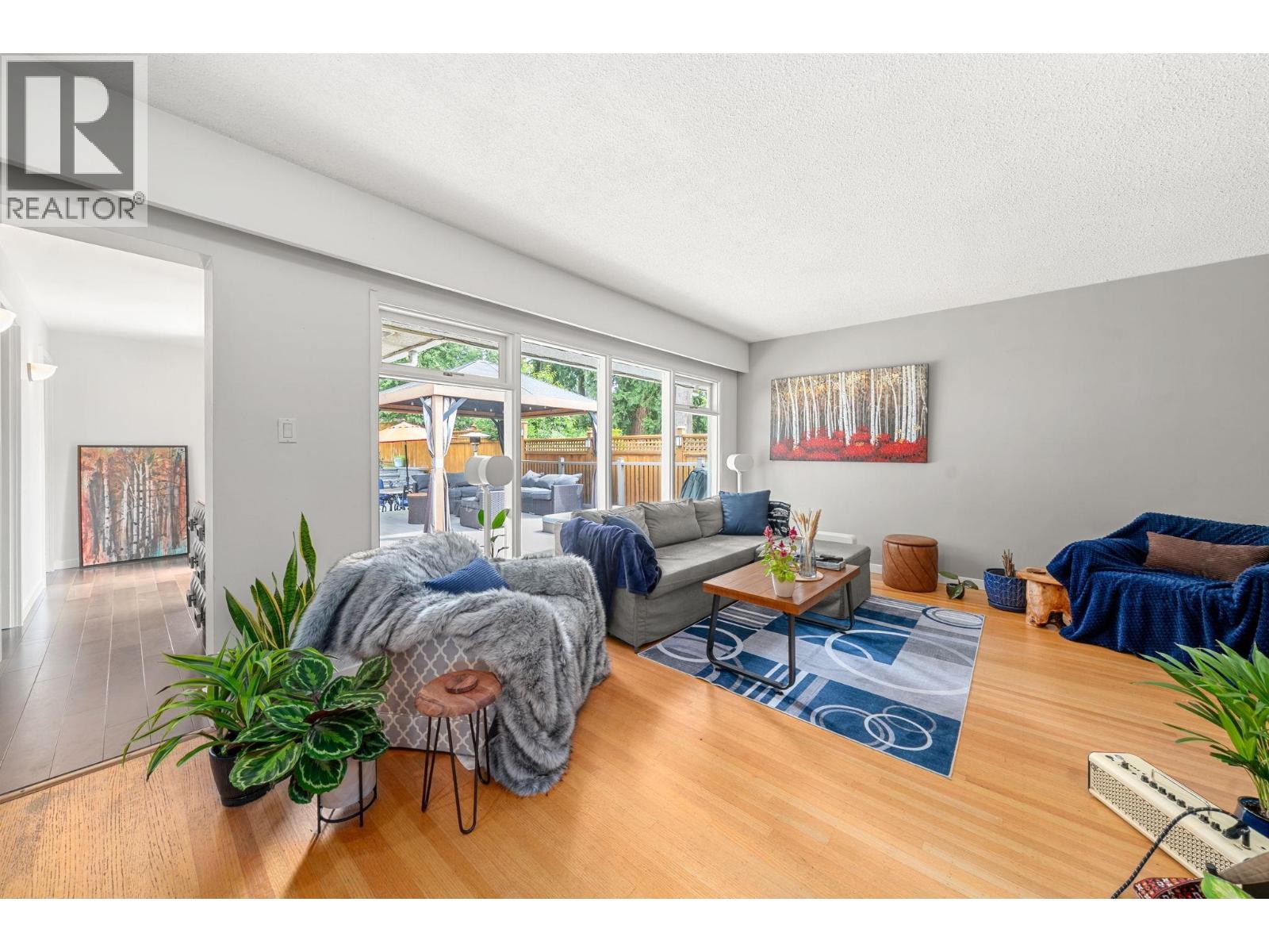 1120 Wellington Drive, North Vancouver, British Columbia  V7K 1L2 - Photo 3 - R3161589