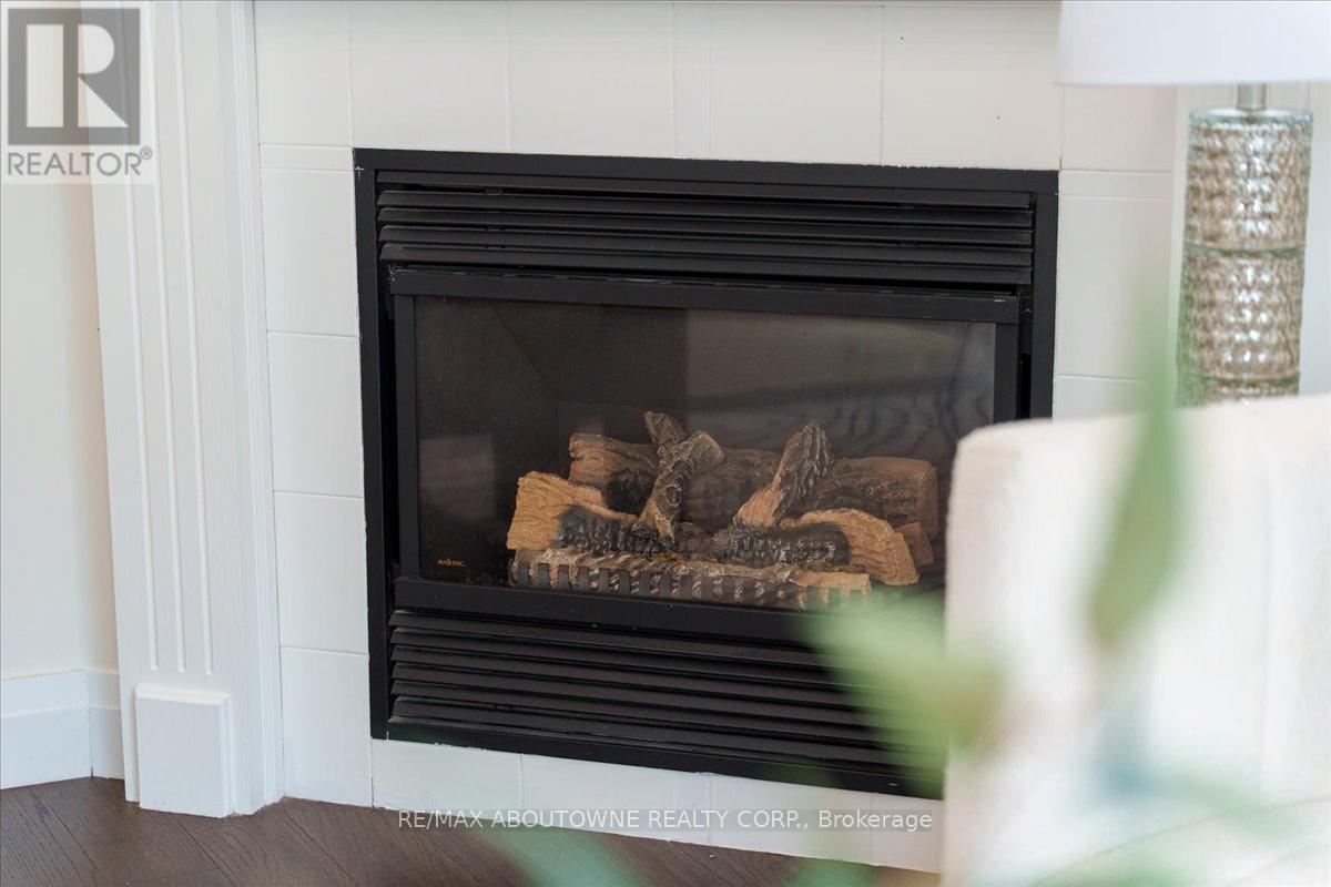 1282 Parkhurst Drive, Oakville, Ontario  L6M 3V7 - Photo 17 - W13742238