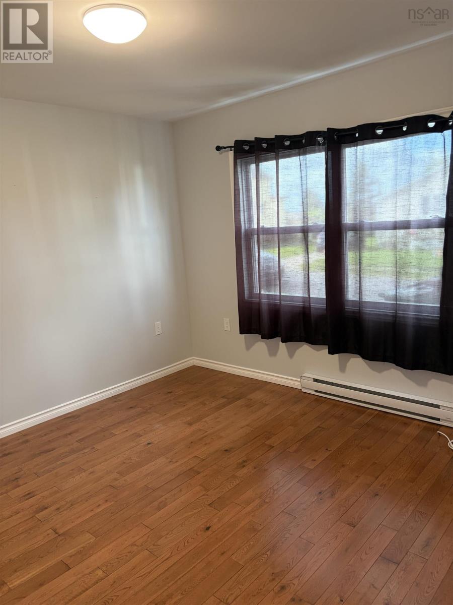 25 Morrison Street, Glace Bay, Nova Scotia  B1A 2G7 - Photo 12 - 202622312