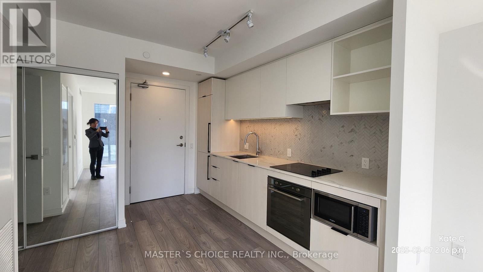 3106 - 82 Dalhousie Street, Toronto, Ontario  M5B 1Y7 - Photo 2 - C13746108