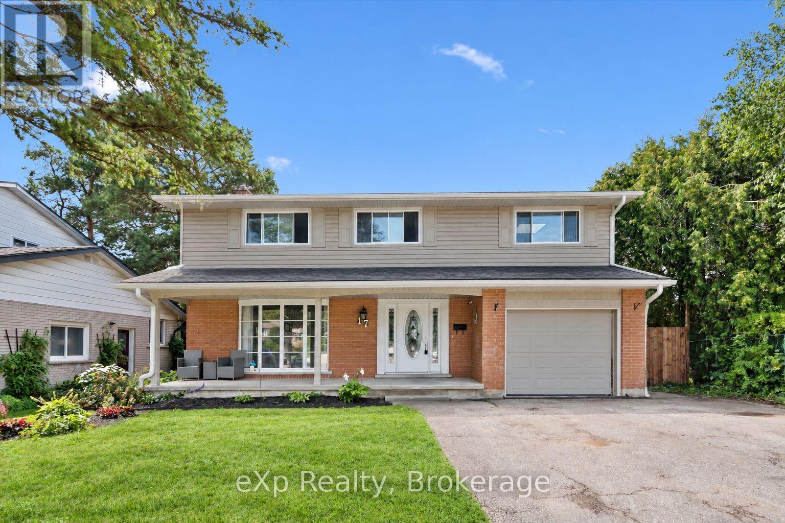 17 CARMINE PLACE, Guelph, Ontario
