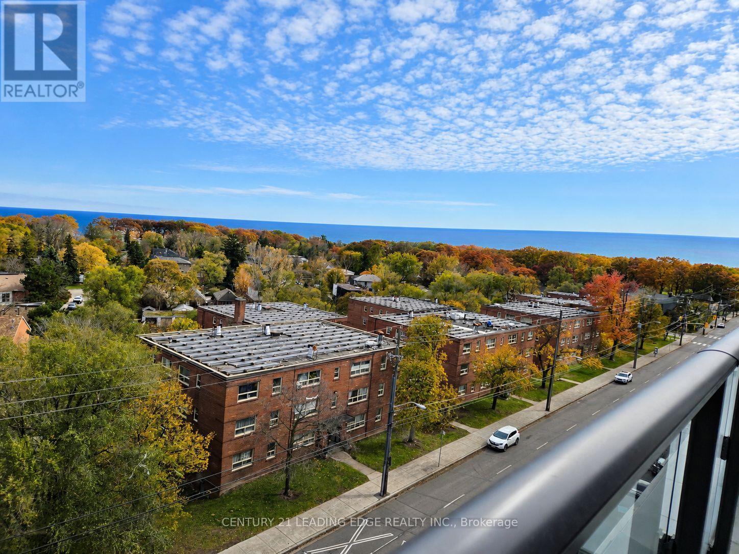 812 - 2 MANDERLEY DRIVE, Toronto, Ontario