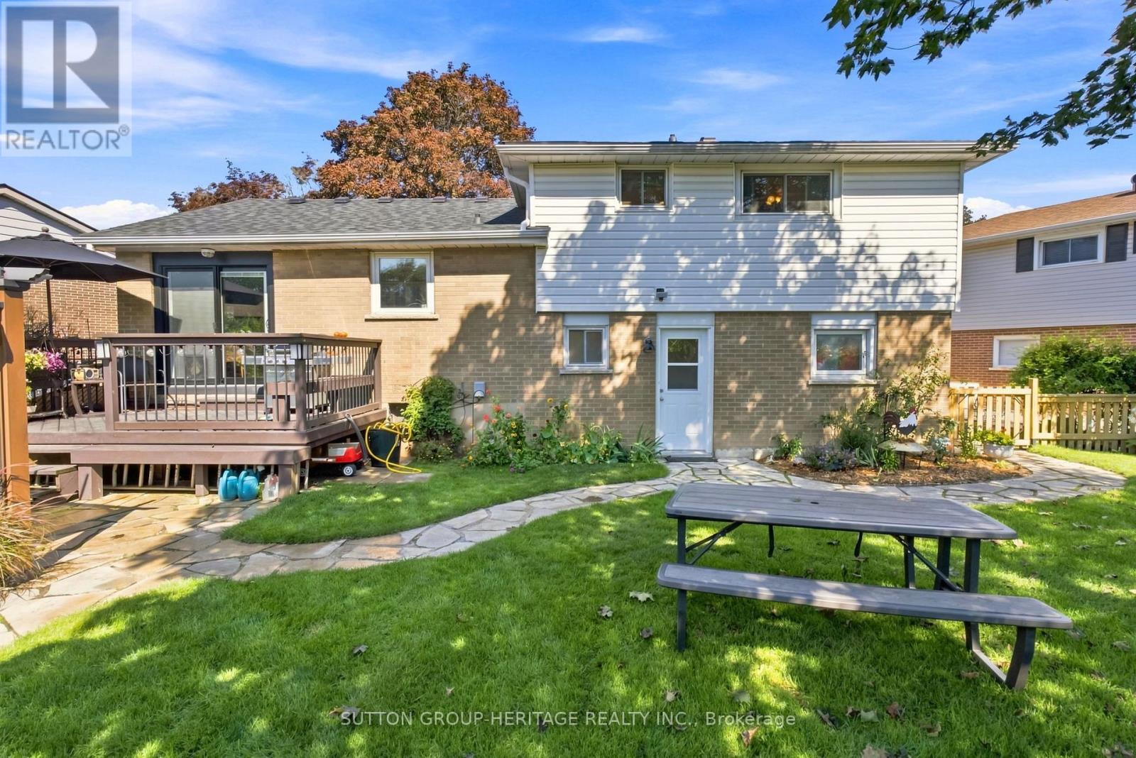 843 Carnation Court, Oshawa, Ontario  L1H 2H6 - Photo 24 - E13746068