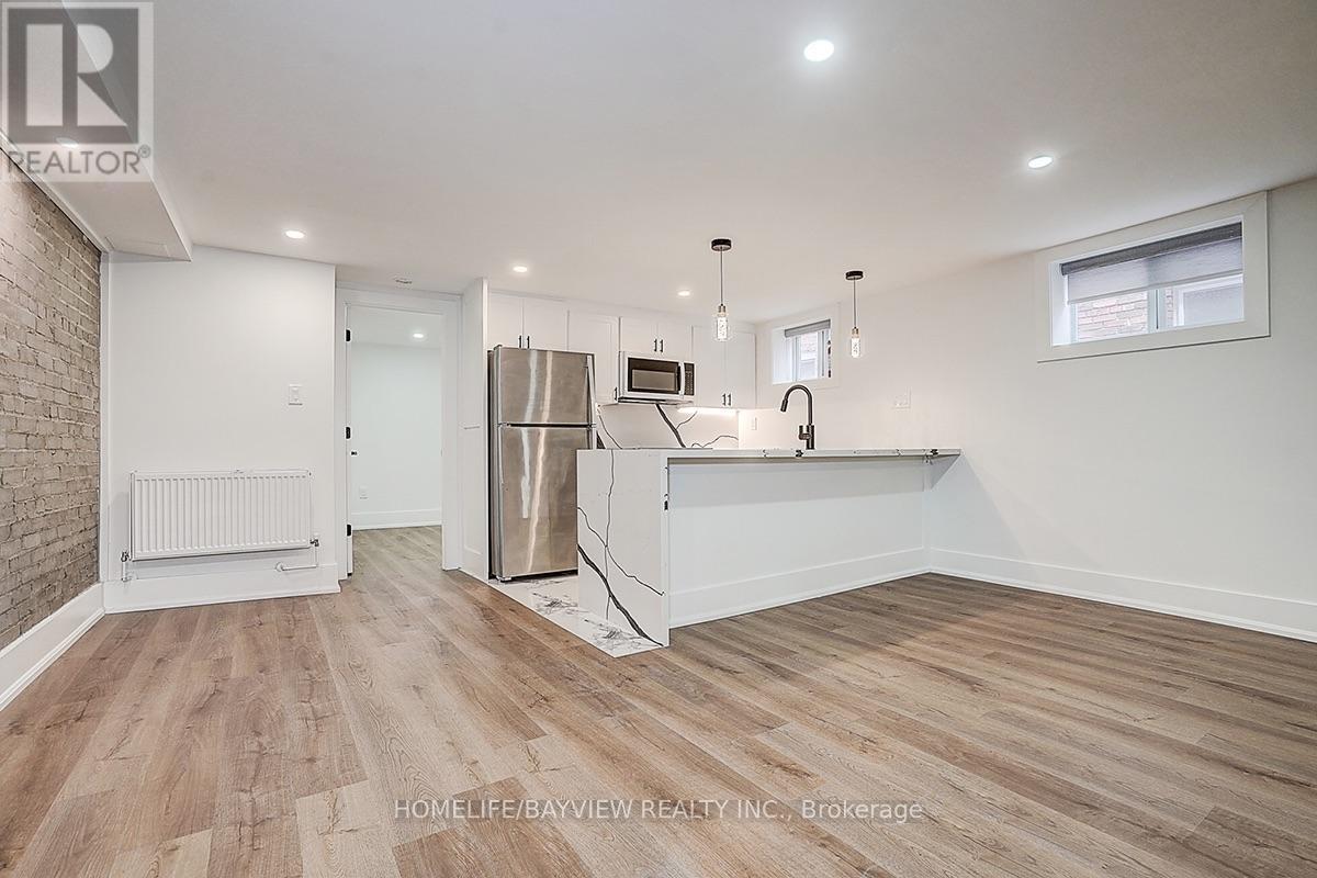 Lower - 43 Wineva Avenue, Toronto, Ontario  M4E 2T1 - Photo 3 - E13746110