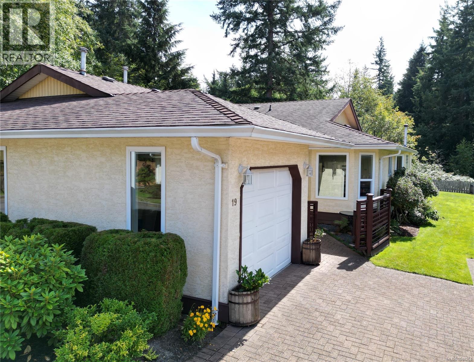 19 605 Rockland Rd, Campbell River, British Columbia  V9W 7X1 - Photo 1 - 1048264