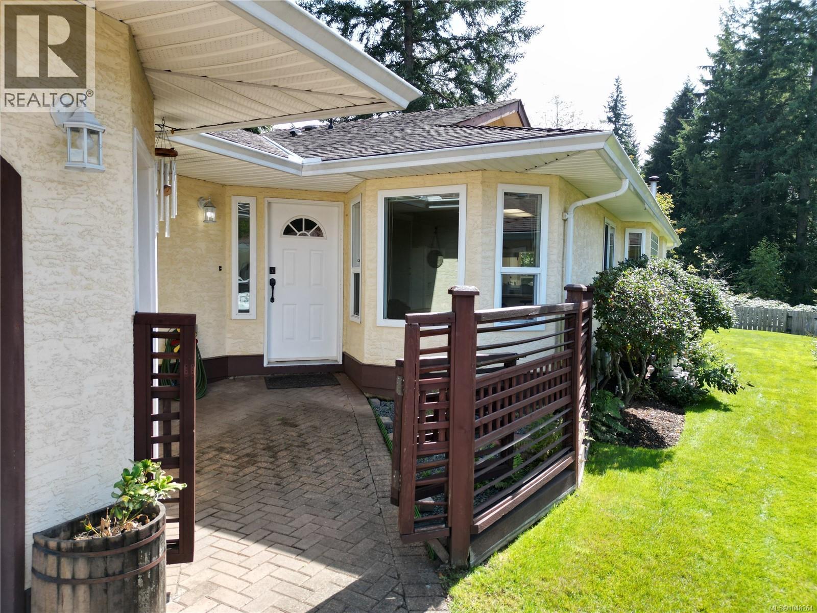 19 605 Rockland Rd, Campbell River, British Columbia  V9W 7X1 - Photo 2 - 1048264