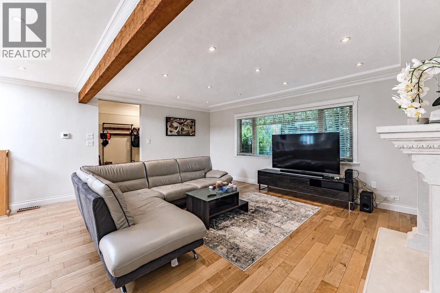 1130 Handsworth Road, North Vancouver, British Columbia  V7R 2A8 - Photo 6 - R3161570