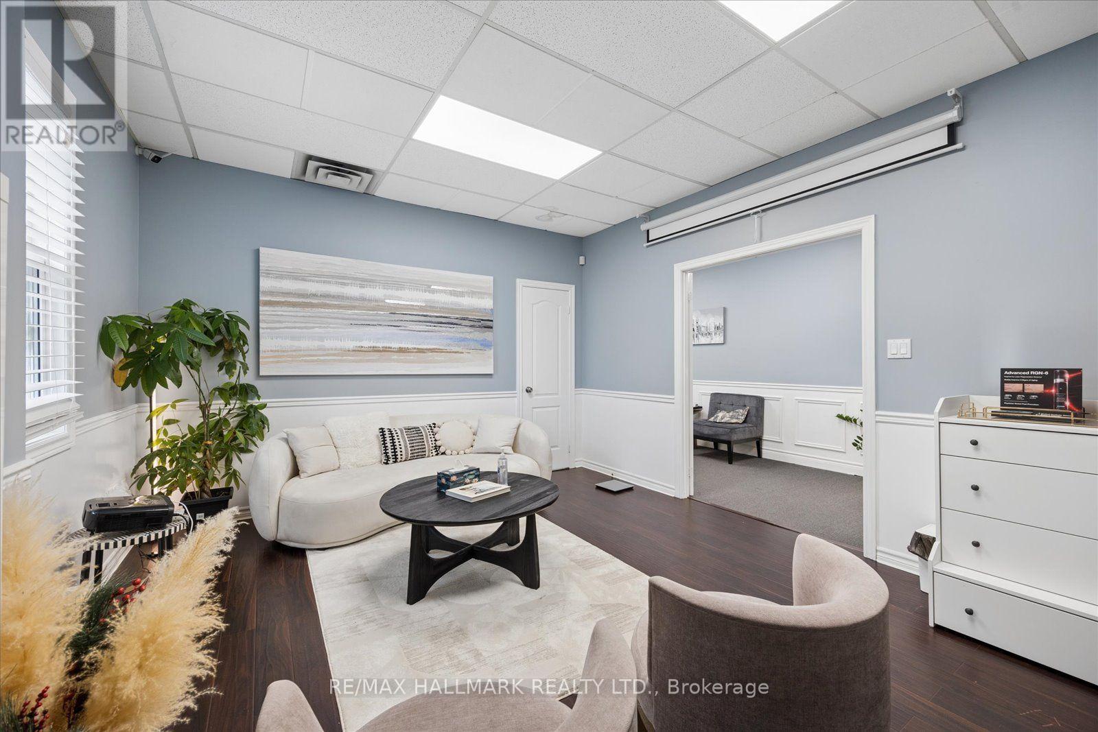 202 - 190 Main Street, Markham, Ontario  L3R 2G9 - Photo 10 - N13746112