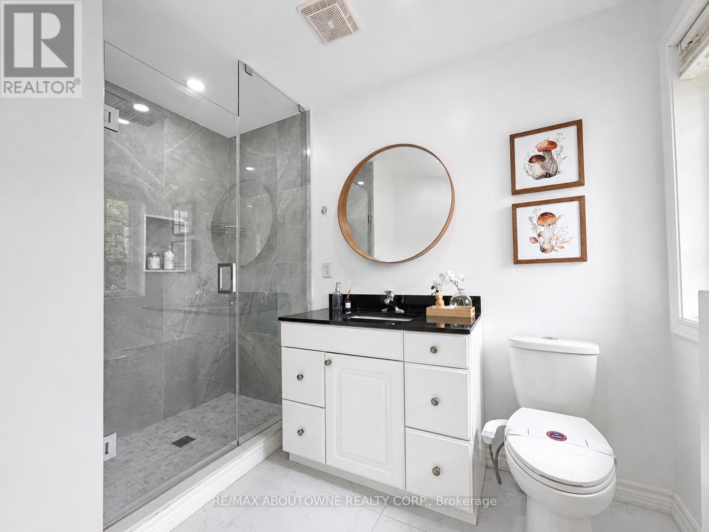 1282 Parkhurst Drive, Oakville, Ontario  L6M 3V7 - Photo 31 - W13742238