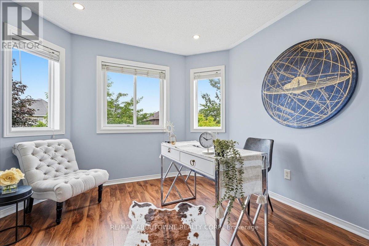 1282 Parkhurst Drive, Oakville, Ontario  L6M 3V7 - Photo 32 - W13742238