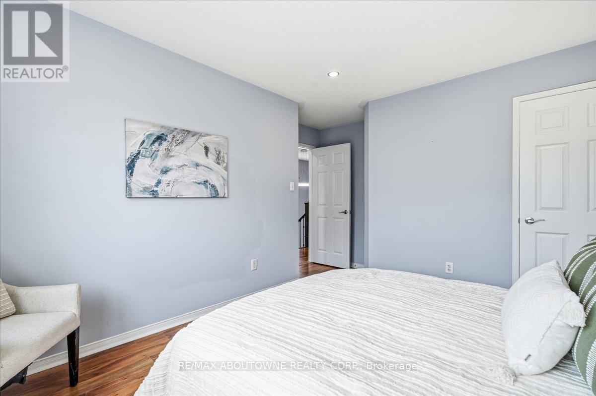 1282 Parkhurst Drive, Oakville, Ontario  L6M 3V7 - Photo 35 - W13742238