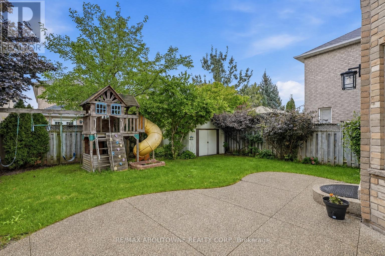 1282 Parkhurst Drive, Oakville, Ontario  L6M 3V7 - Photo 49 - W13742238