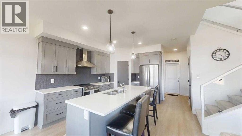 1219 Pacific Circle W, Lethbridge, Alberta  T1J 5V4 - Photo 10 - A2342472