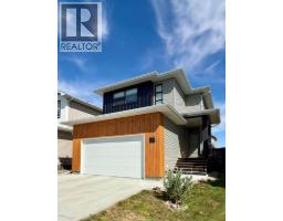1219 Pacific Circle W, Lethbridge, Alberta