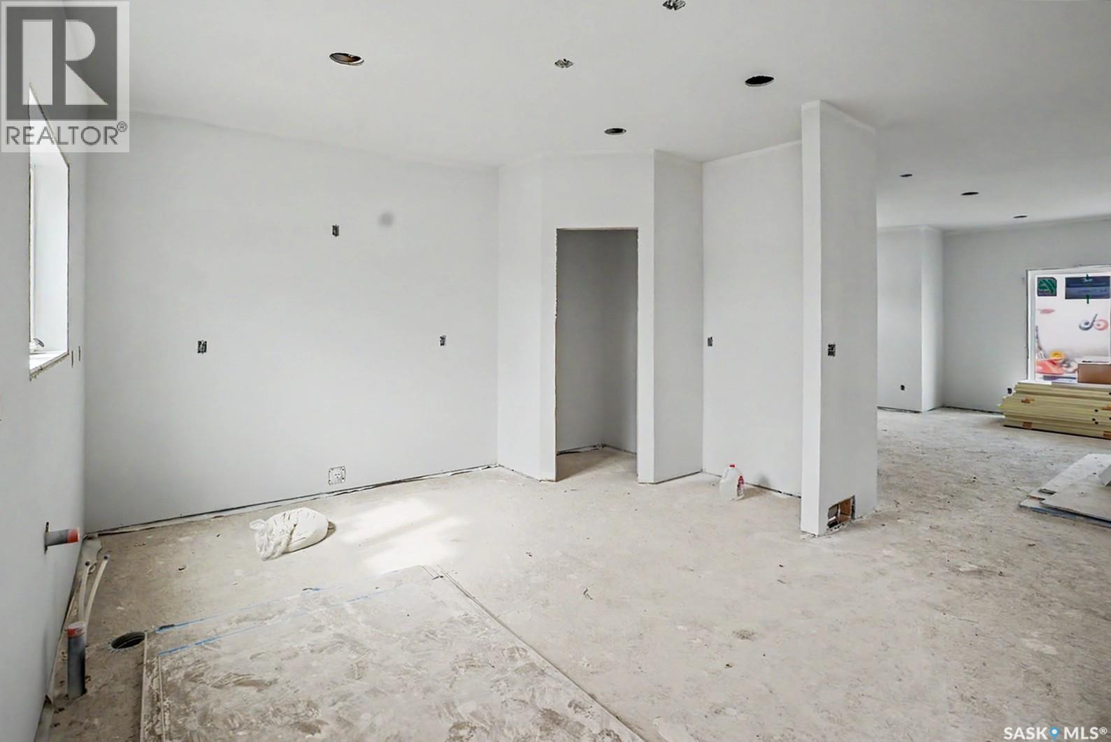 402 Stehwien Street, Saskatoon, Saskatchewan  S7W 1H5 - Photo 4 - SK044739