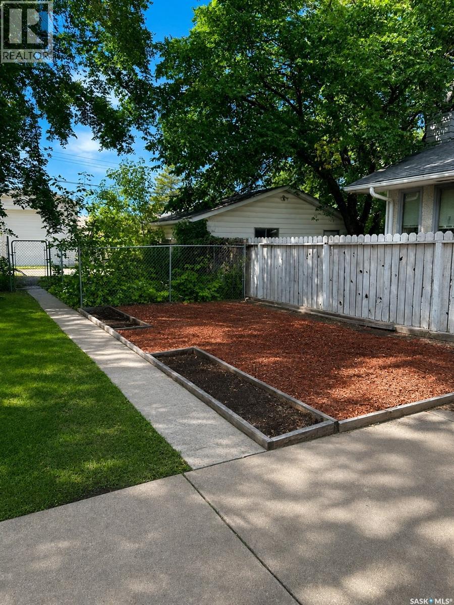 209 Winnipeg Avenue S, Saskatoon, Saskatchewan  S7M 3M1 - Photo 24 - SK047558