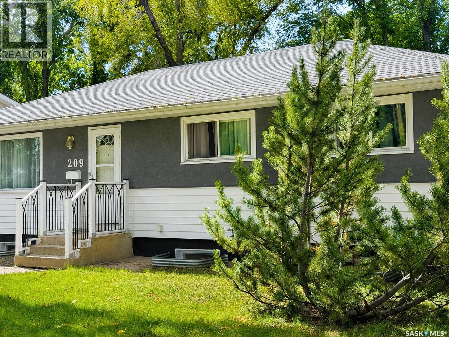 209 Winnipeg Avenue S, Saskatoon, Saskatchewan  S7M 3M1 - Photo 3 - SK047558