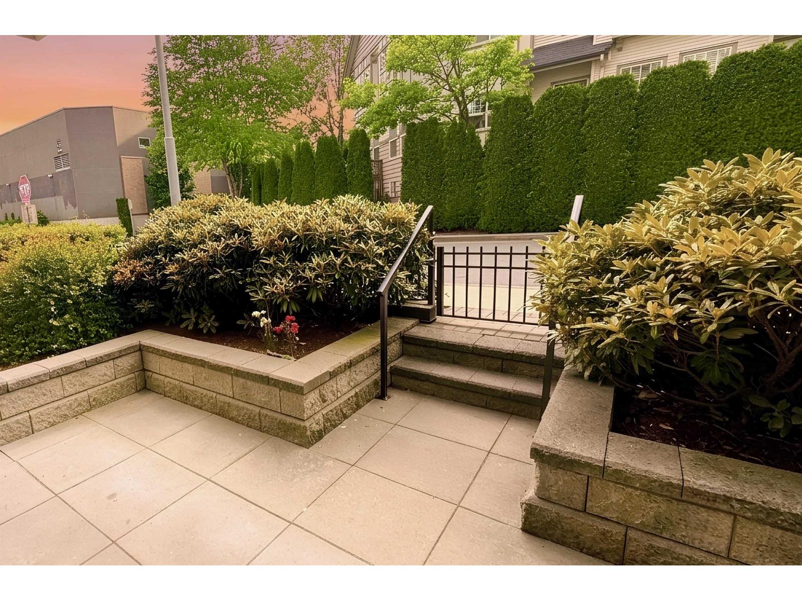 122 15956 86a Avenue, Surrey, British Columbia  V4N 6N8 - Photo 4 - R3161085