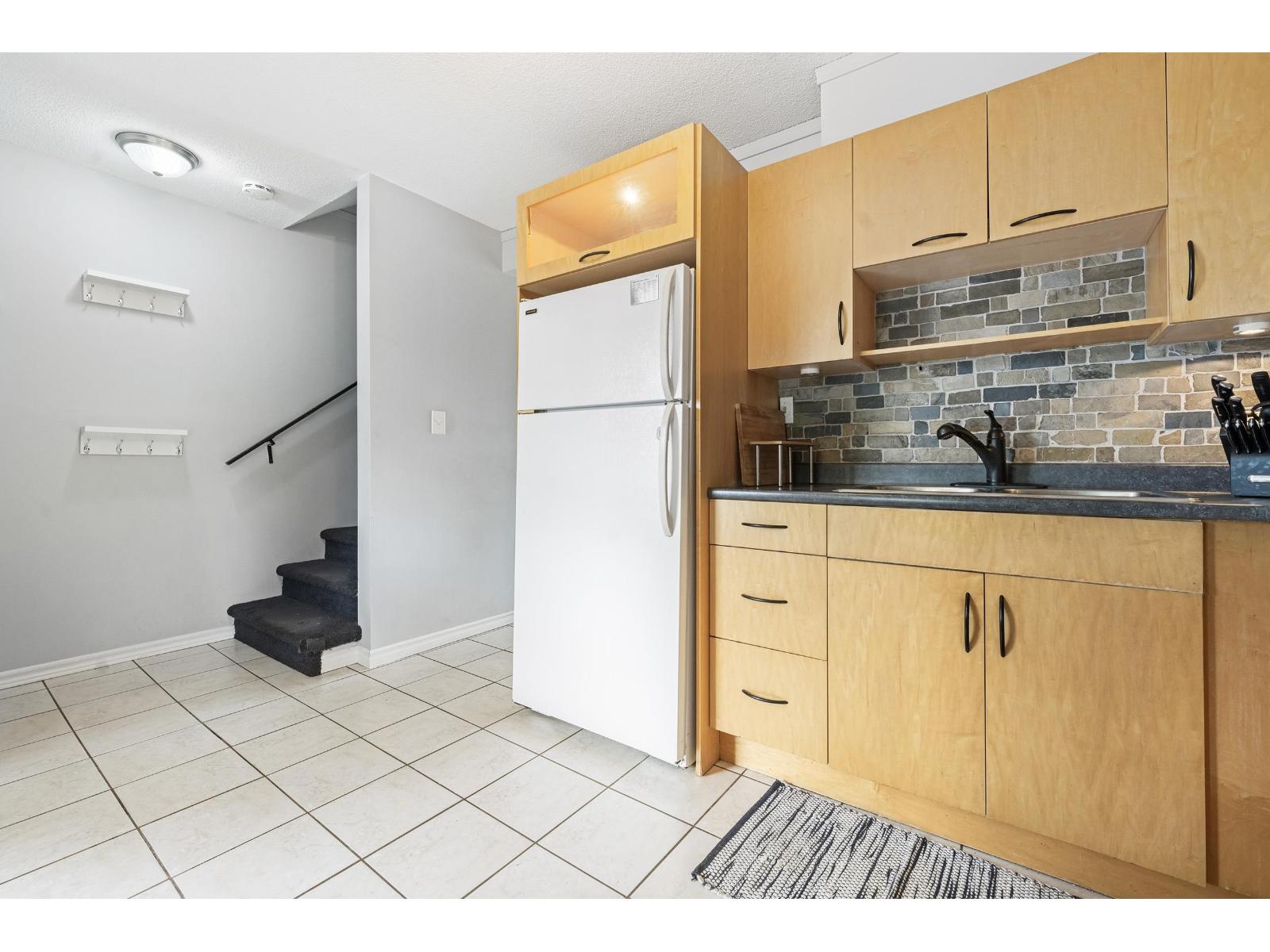 11 5351 200 Street, Langley, British Columbia  V3A 1M2 - Photo 5 - R3158737