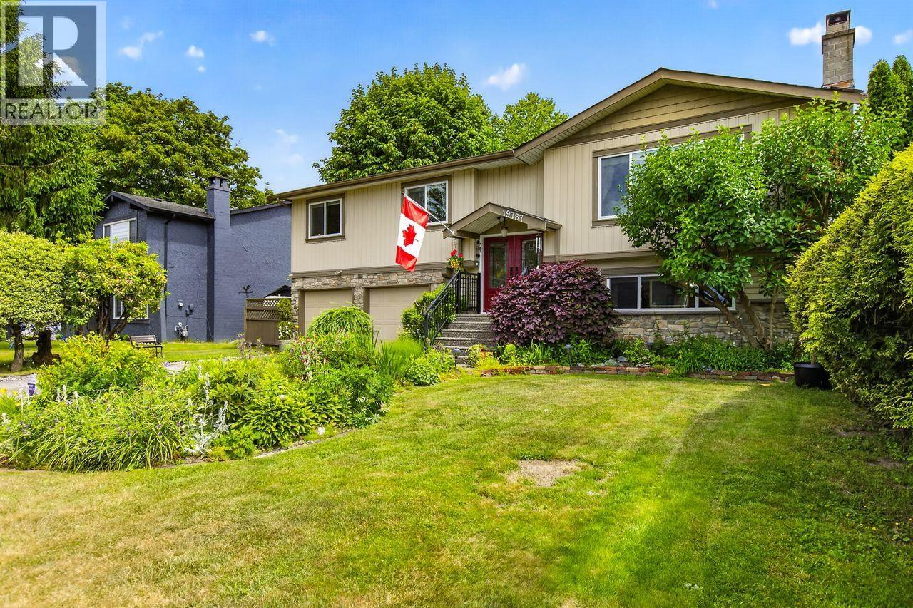 19787 116a Avenue, Pitt Meadows, British Columbia V3Y 1N8 - Photo 3 - R3132598