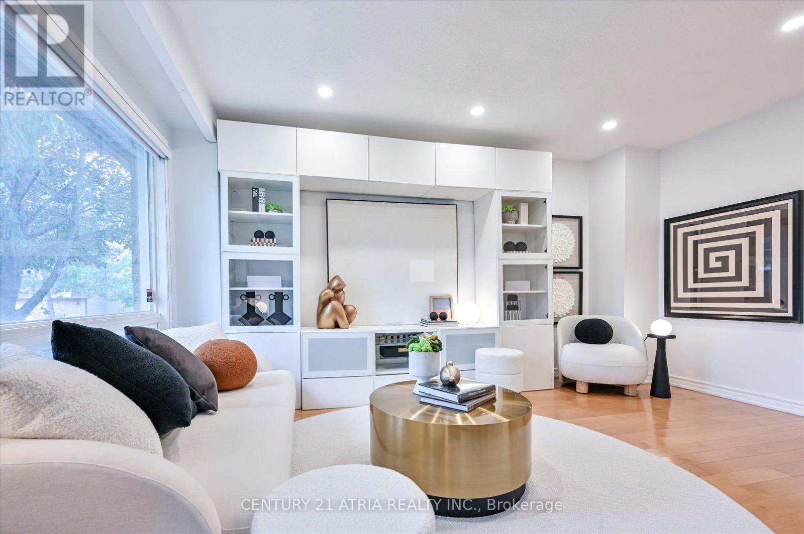 19 Aspenwood Drive, Toronto, Ontario  M2H 3E1 - Photo 7 - C13744478