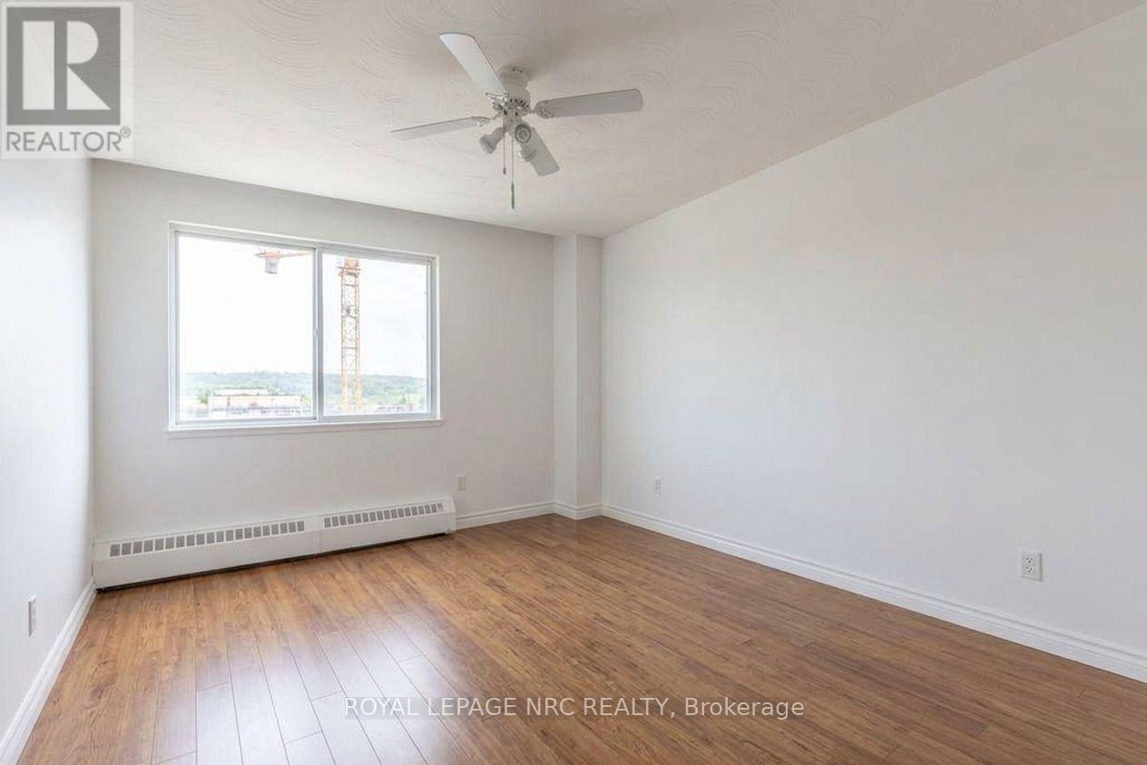 1301 - 15 Towering Heights Boulevard, St. Catharines, Ontario  L2T 3G7 - Photo 16 - X13564480
