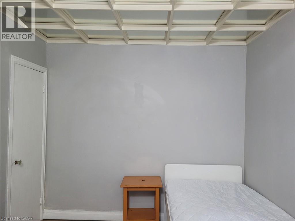49 West 3rd Street, Hamilton, Ontario L9C 3K1 - Photo 6 - 40834295