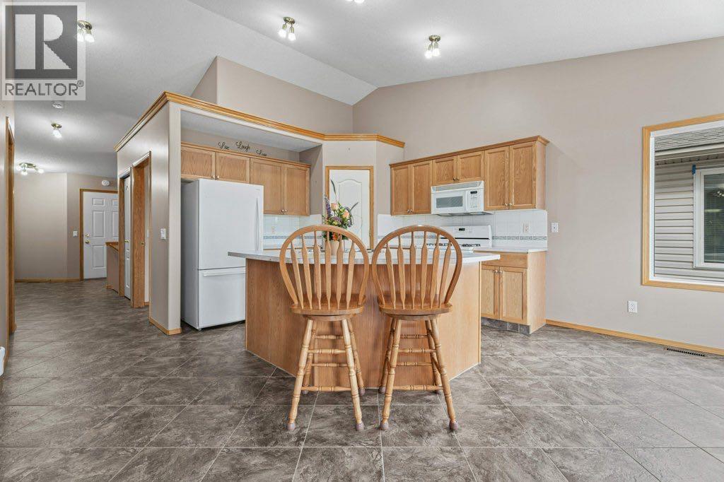 127 Whispering Way, Vulcan, Alberta  T0L 2B0 - Photo 14 - A2341499