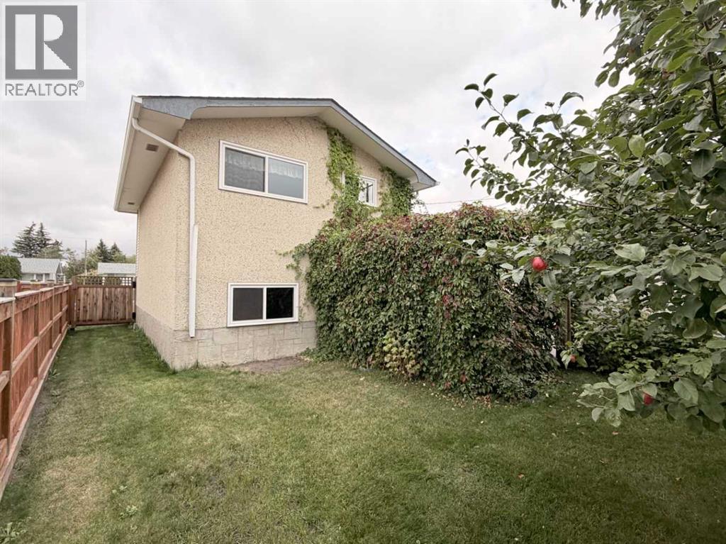 5103 40 Street, Innisfail, Alberta  T4G 1H8 - Photo 36 - A2342437
