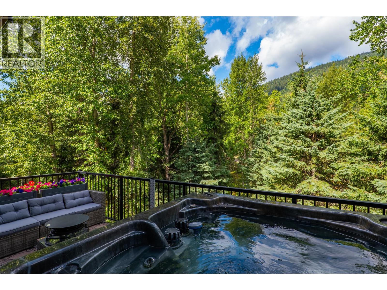 1324 Burfield Drive, Kamloops, British Columbia  V0E 5N0 - Photo 13 - 10399673
