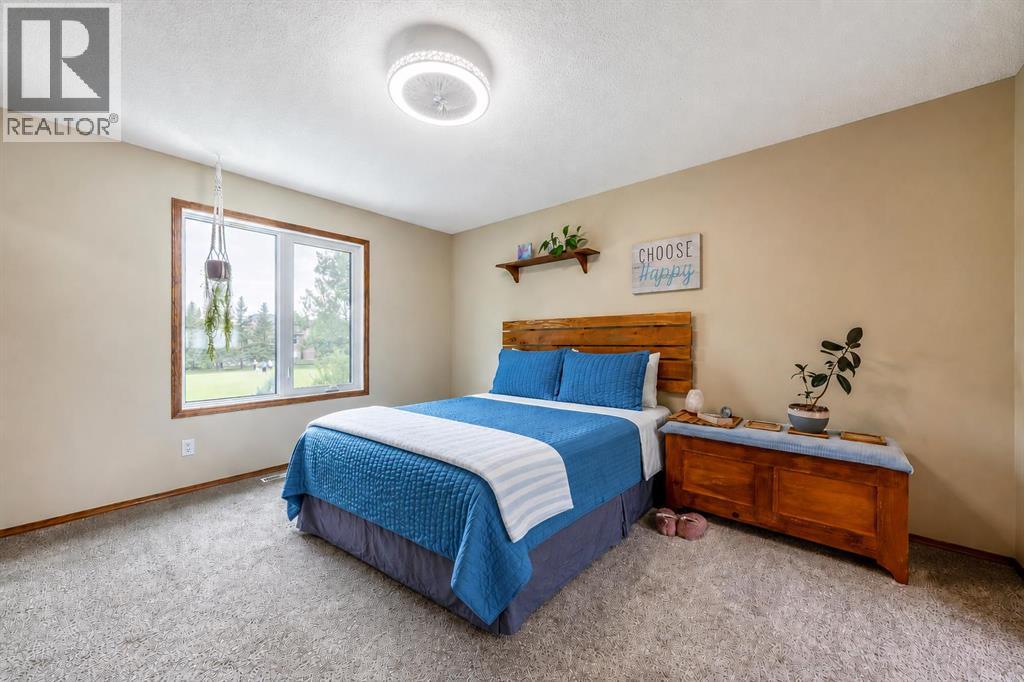 2357 Fairways Circle NW, Airdrie, Alberta  T4B 2W9 - Photo 23 - A2342285