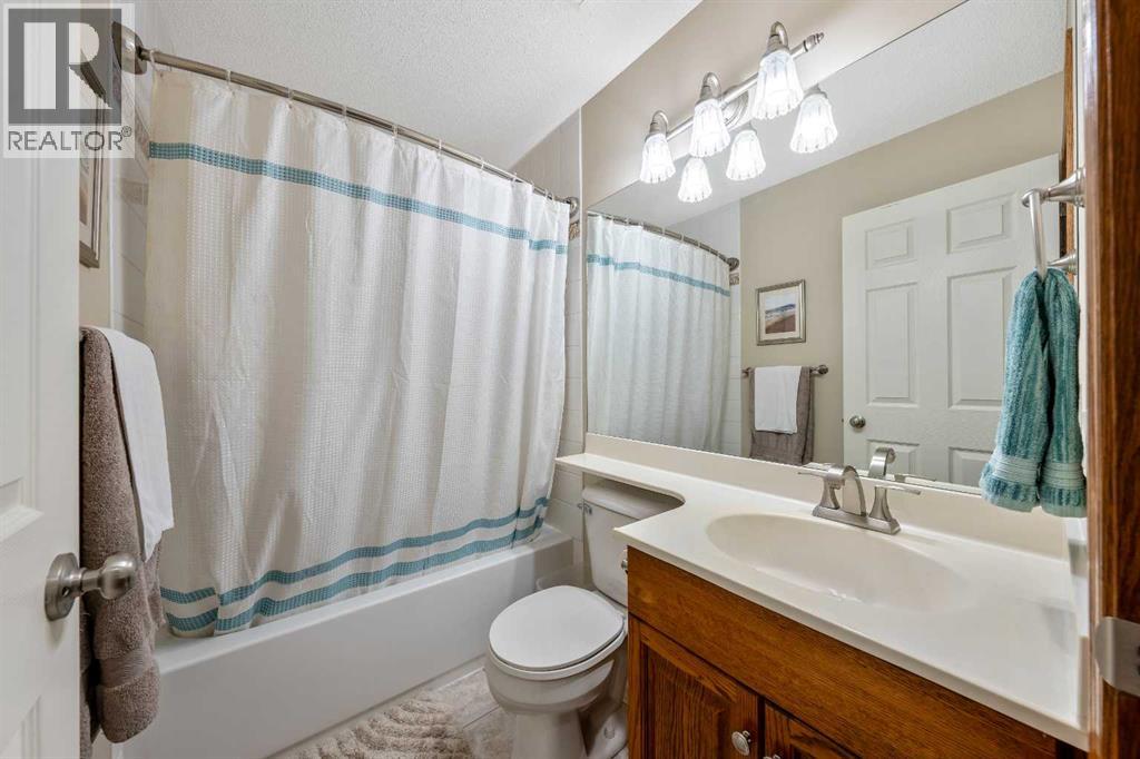 2357 Fairways Circle NW, Airdrie, Alberta  T4B 2W9 - Photo 29 - A2342285