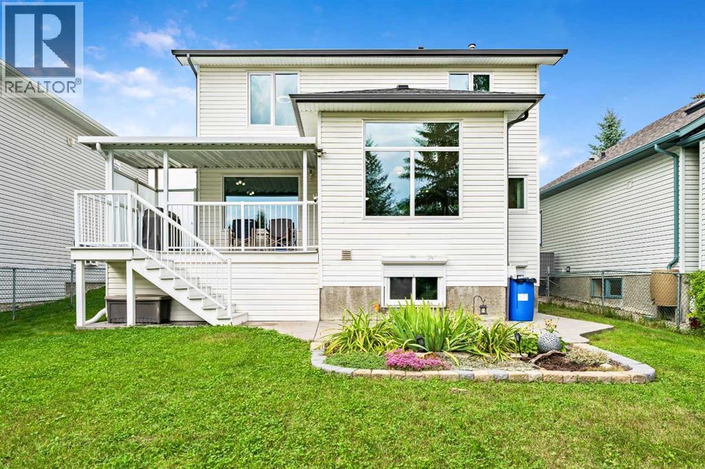 2357 Fairways Circle NW, Airdrie, Alberta  T4B 2W9 - Photo 38 - A2342285
