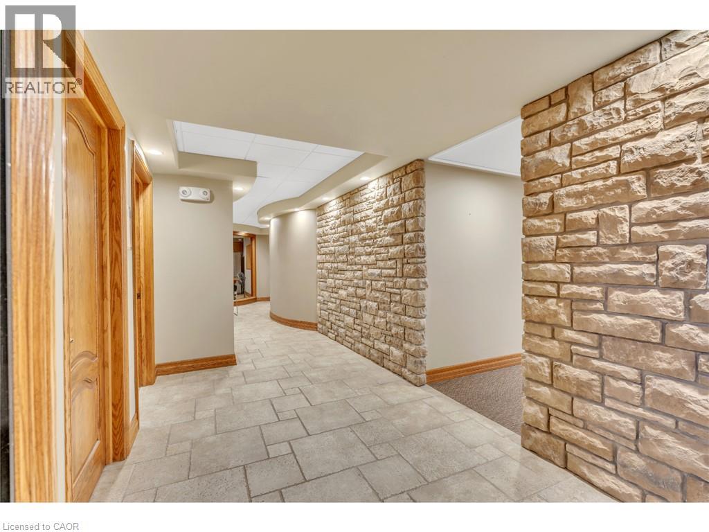 735 Bridge Street W, Waterloo, Ontario  N2V 2H1 - Photo 28 - 40860748