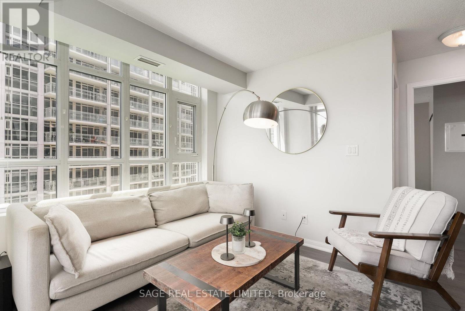 1019 - 35 Bastion Street, Toronto, Ontario  M5V 0C2 - Photo 2 - C13746140